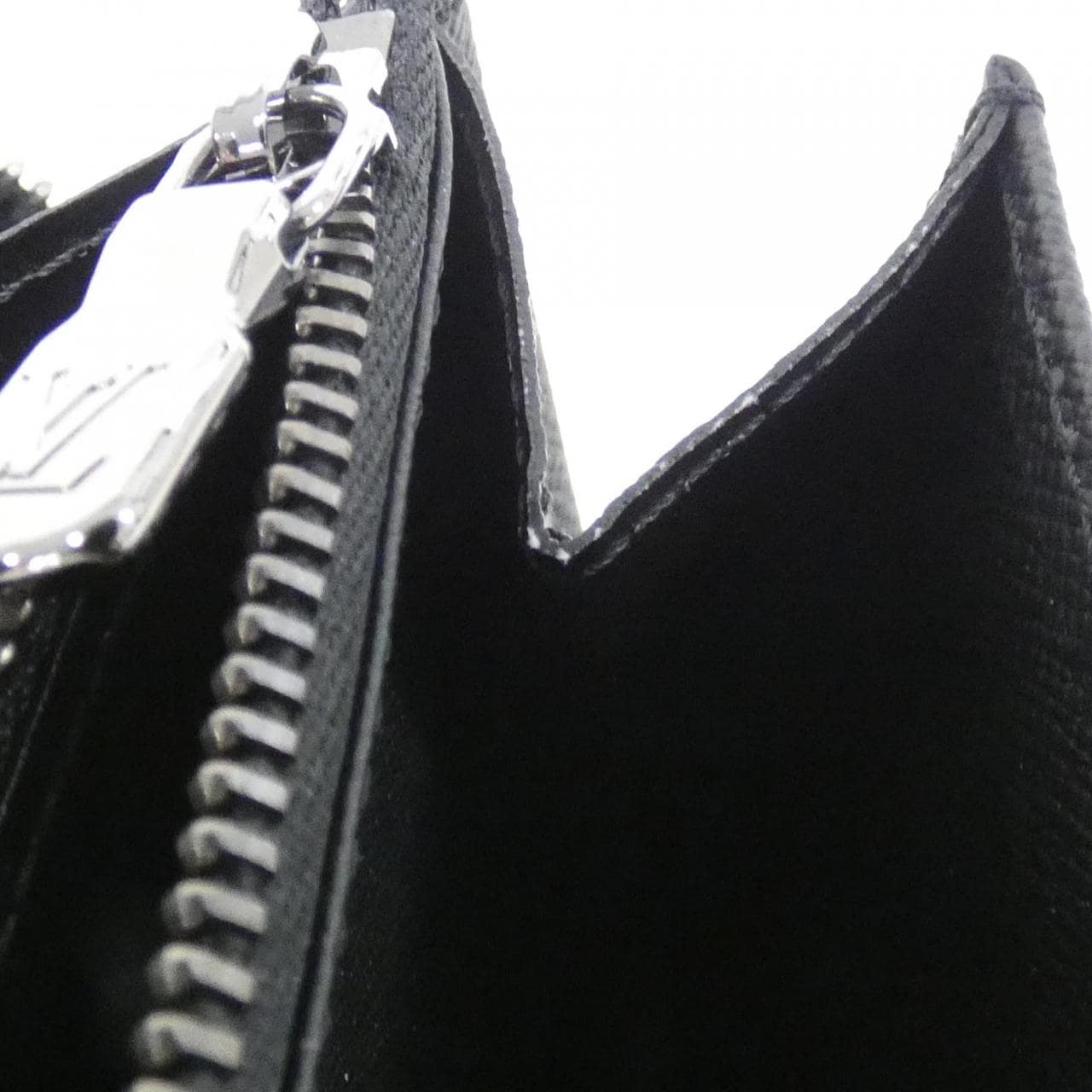 ルイヴィトン モノグラム エクリプス ジッピー オーガナイザー M82081 財布