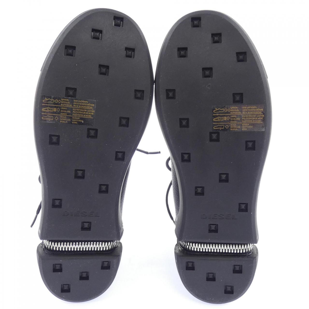 ディーゼル DIESEL Y01584 PR568 T8013 スニーカー