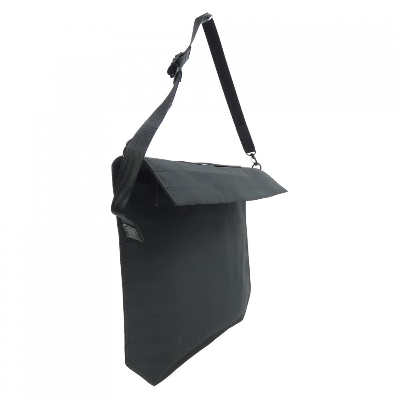 イッセイミヤケ ISSEY MIYAKE BAG