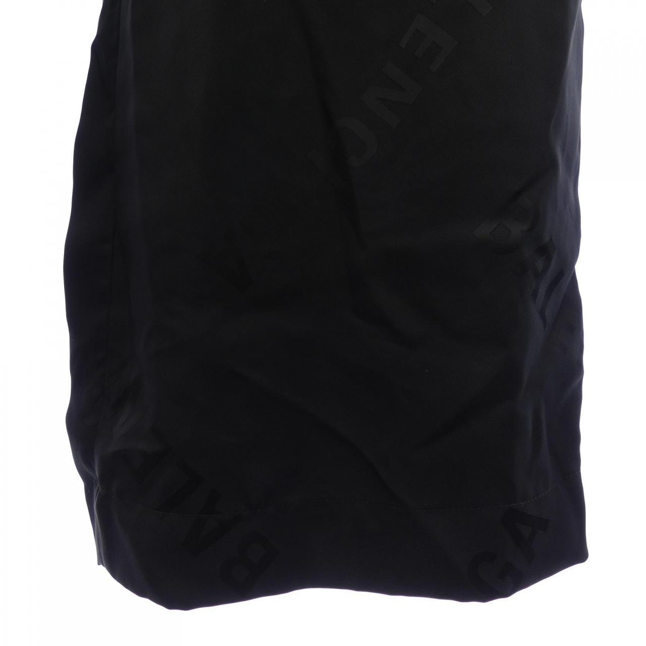 バレンシアガ BALENCIAGA GARDE-ROBE 773530 T0013 パンツ