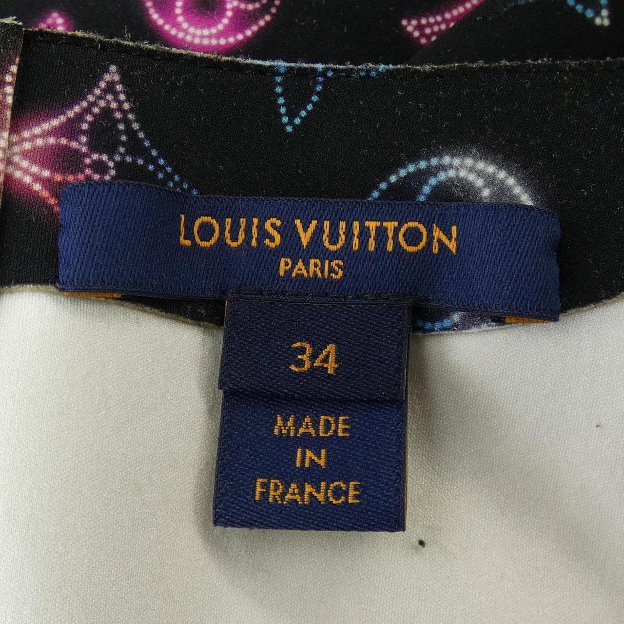ルイヴィトン LOUIS VUITTON ネオンマヒナモノグラムフィット FMDR33KT5 ワンピース
