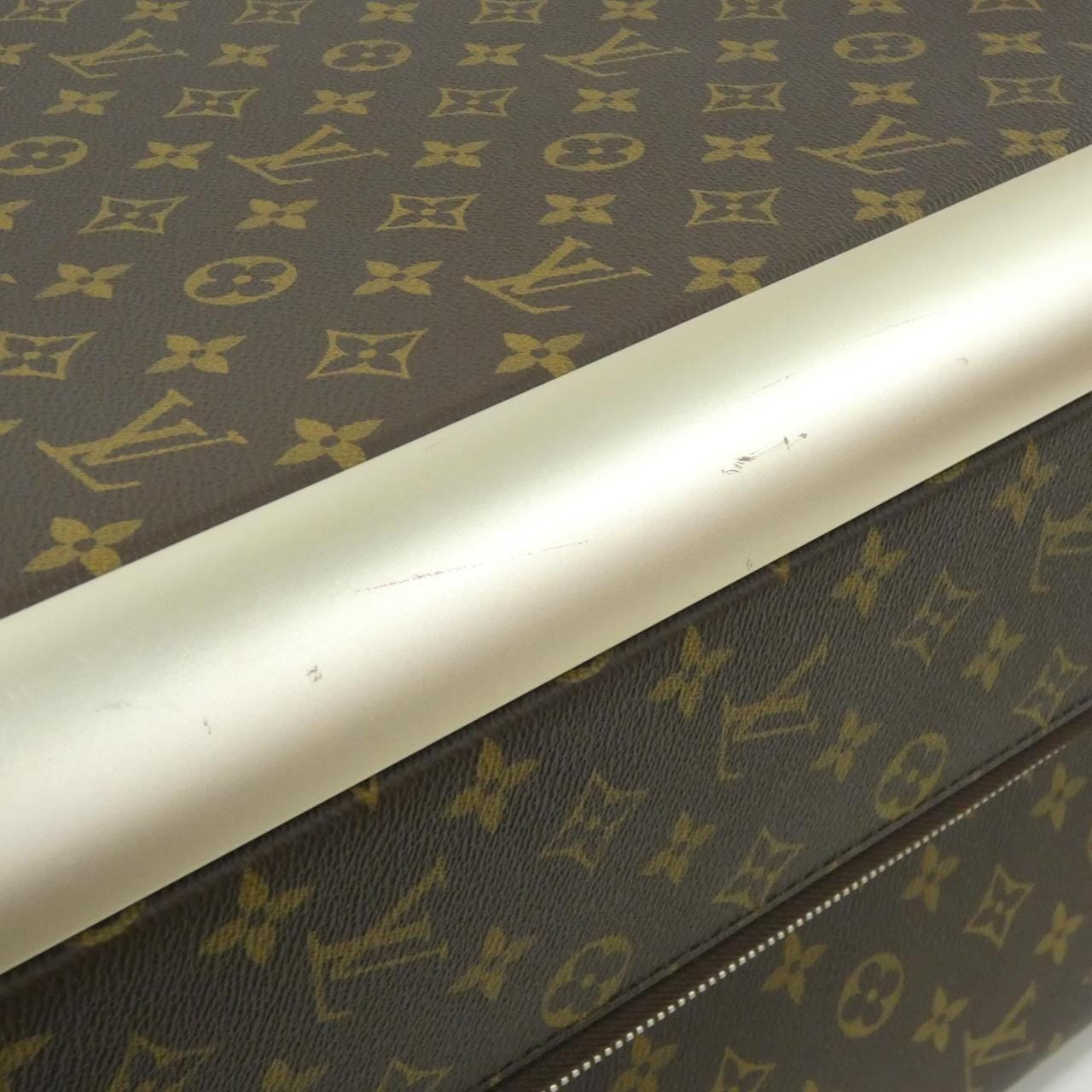 ルイヴィトン モノグラム スーツケース ホライゾン 70cm M42688 キャリーバッグ