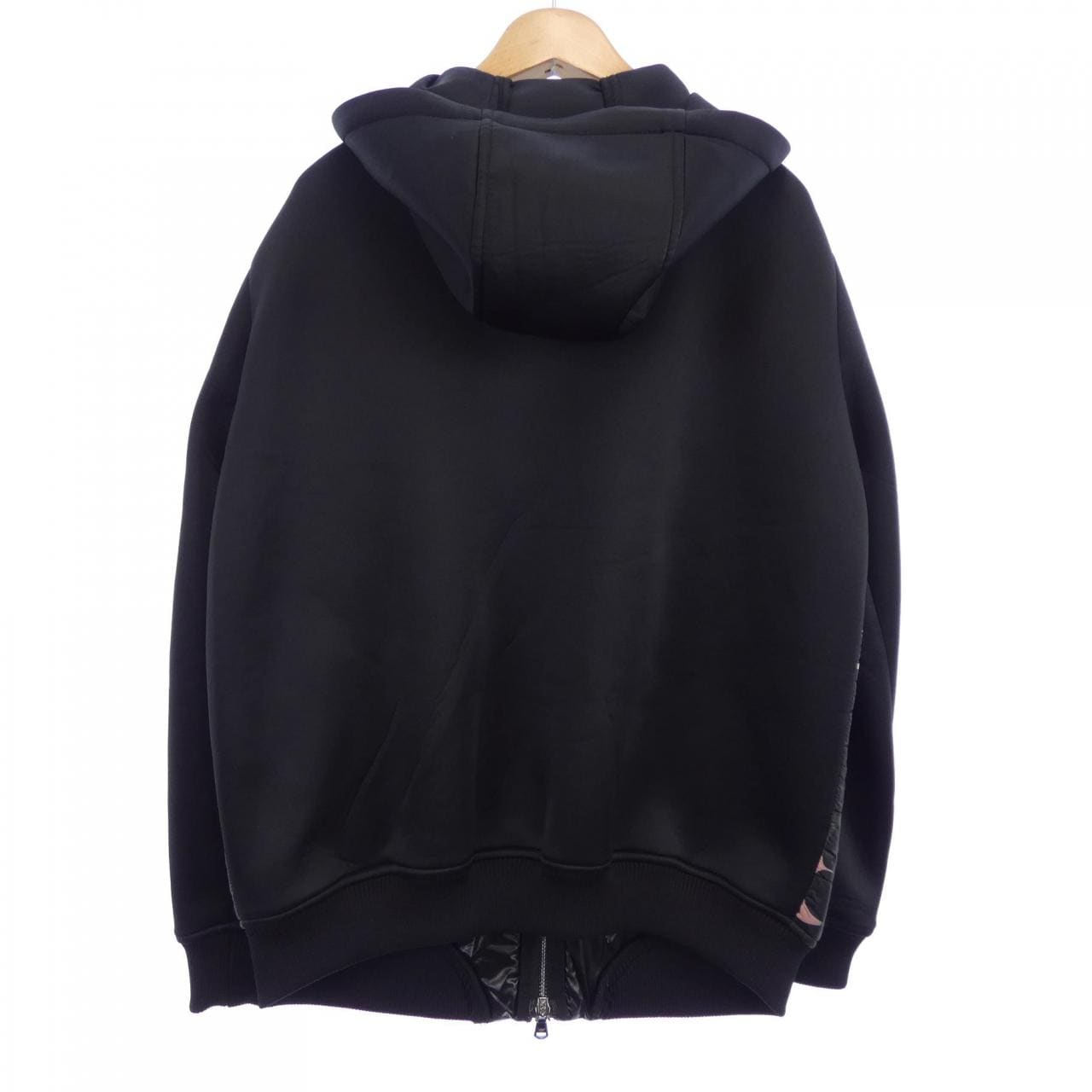 エンポリオアルマーニ EMPORIO ARMANI 6G2B6A 2JD4Z パーカー