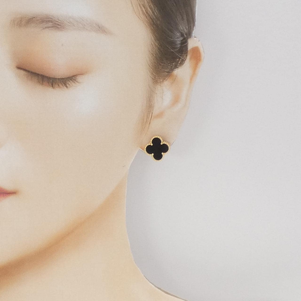 ヴァンクリーフ&アーペル ヴィンテージアルハンブラ ピアス