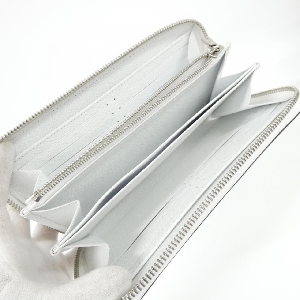 ルイヴィトン エピ ジッピー ウォレット M83632 財布