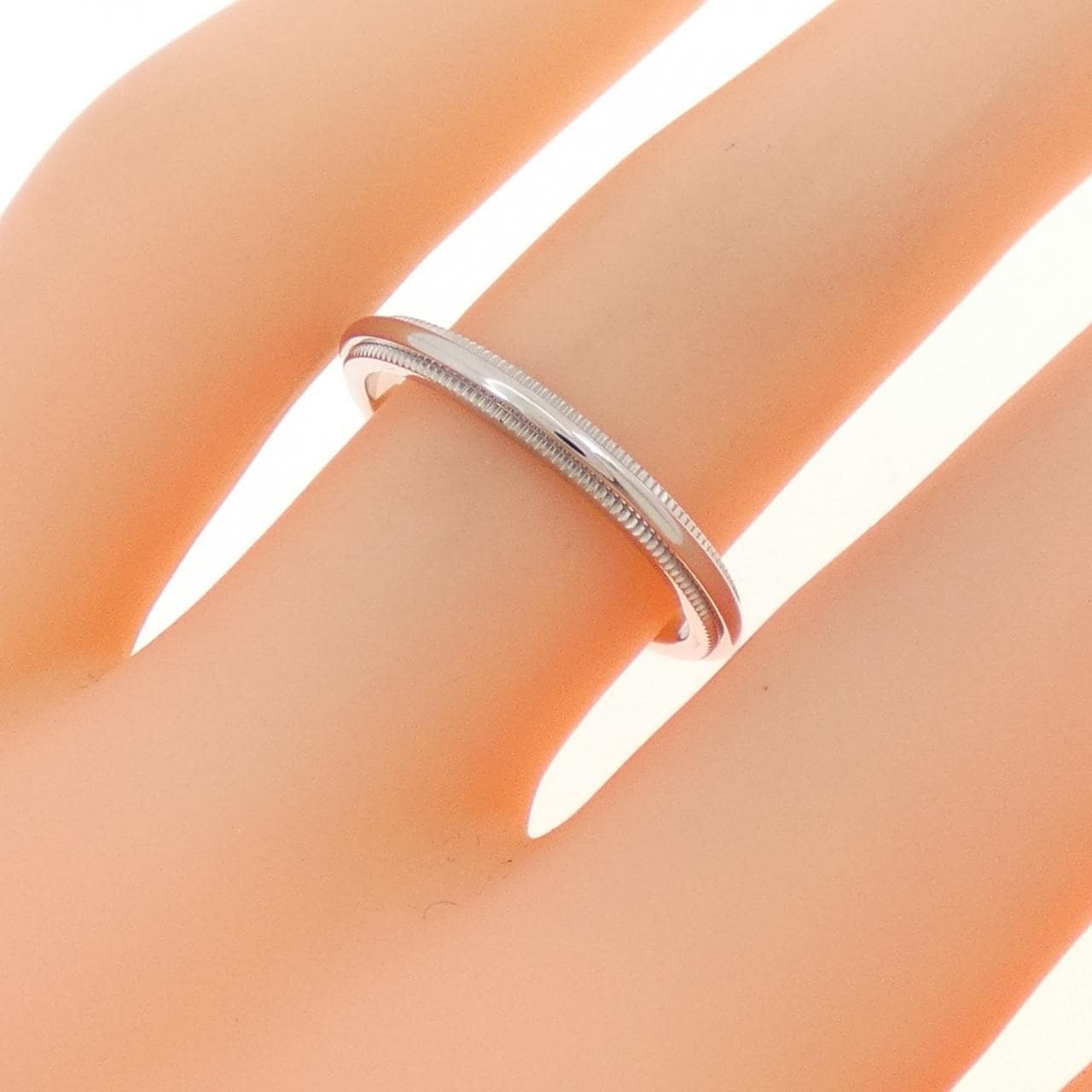TIFFANY milgrain ring