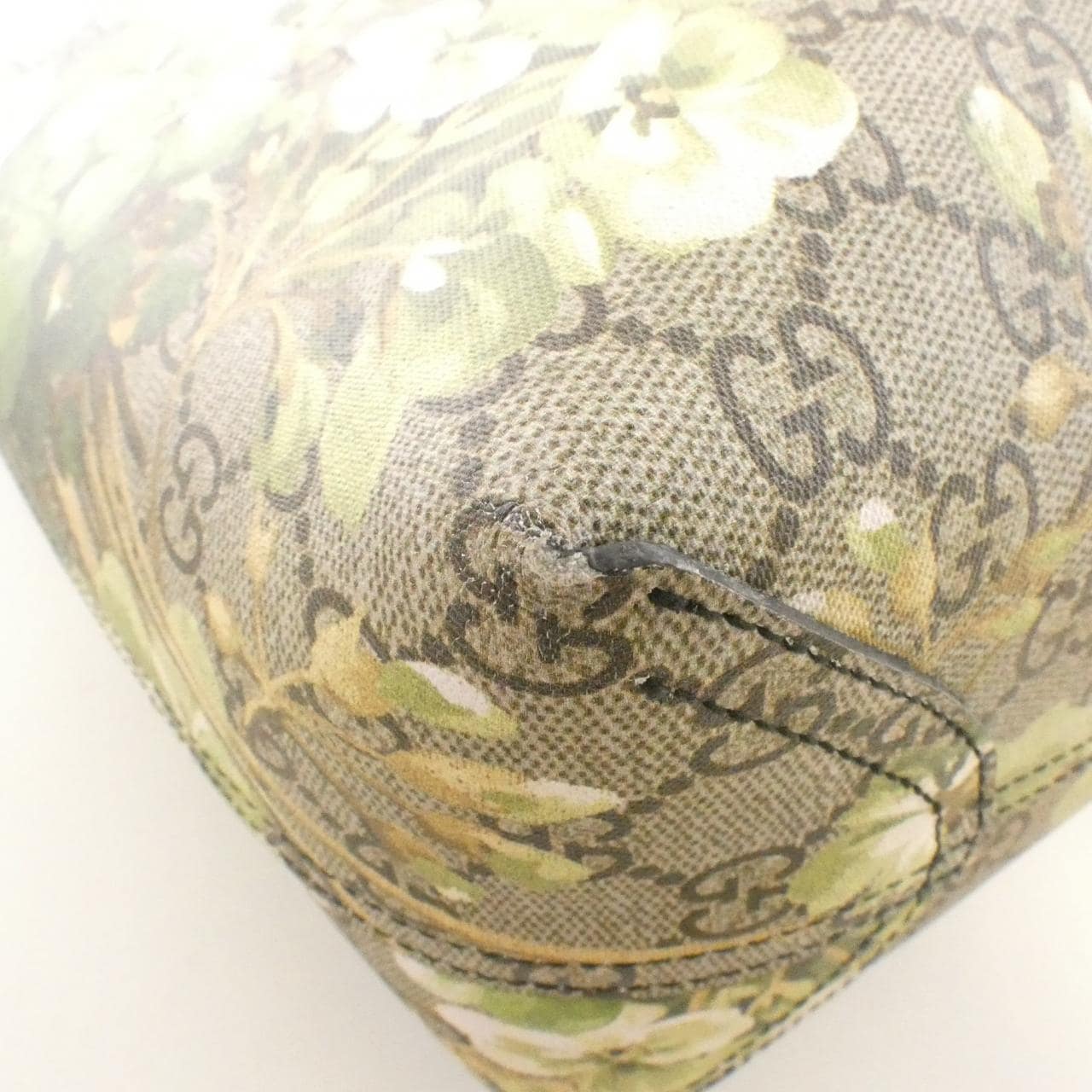 グッチ 368568 CU71X バッグ