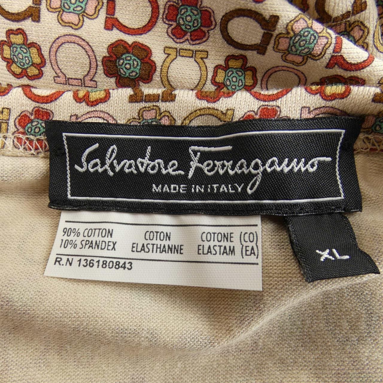 サルヴァトーレフェラガモ SALVATORE FERRAGAMO Tシャツ