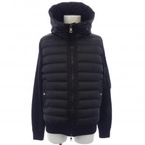 モンクレール MONCLER ダウンジャケット