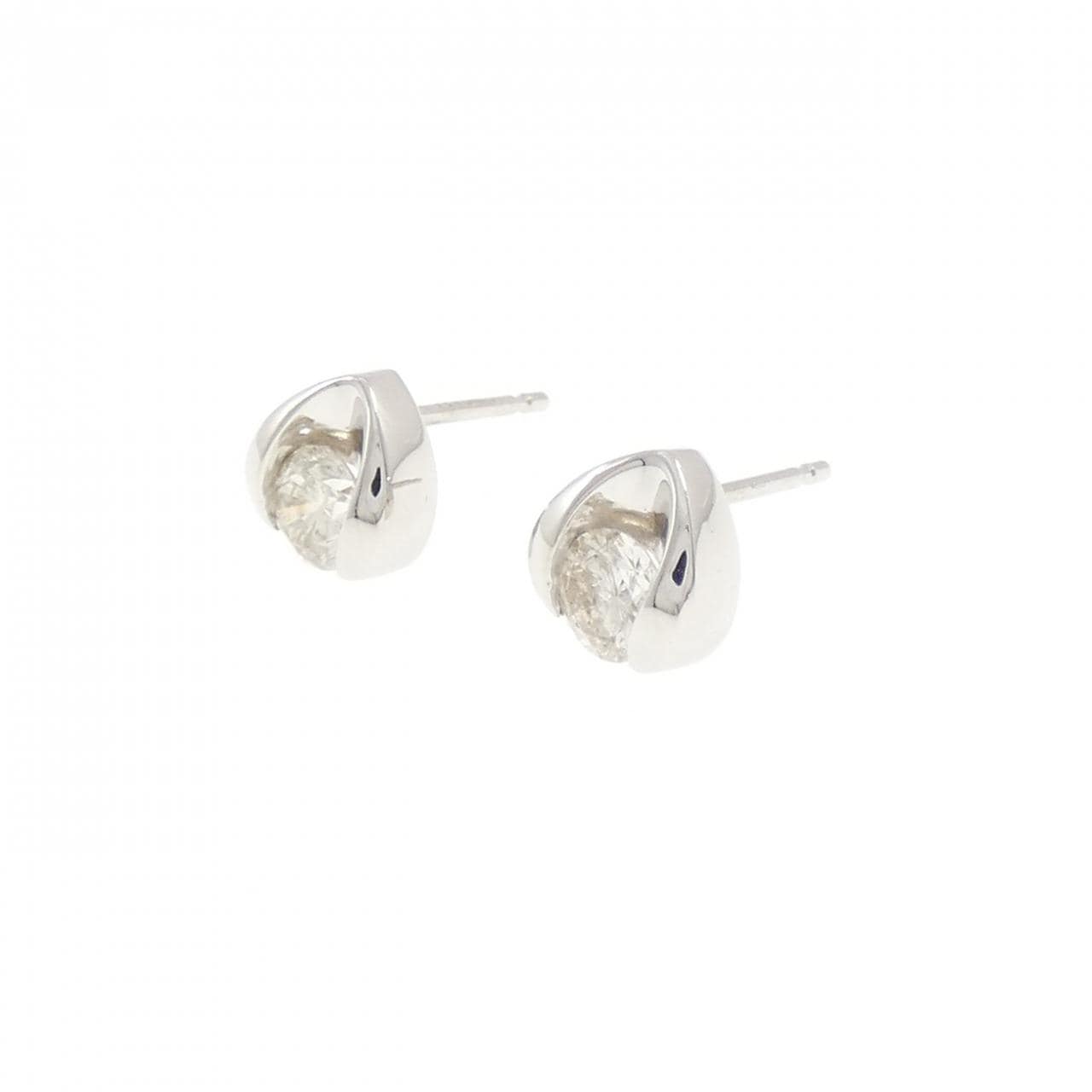 PT900 ダイヤモンド ピアス 0.72CT