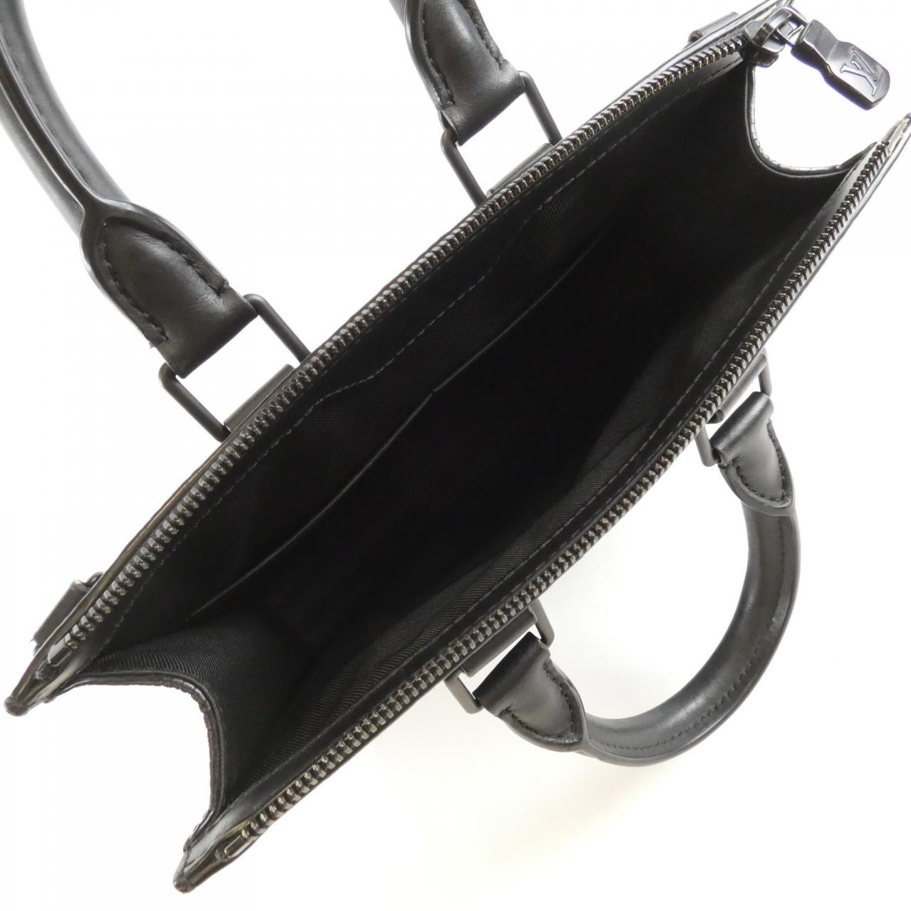 ルイヴィトン トリヨン モノグラム サック プラ クロス M21884 バッグ