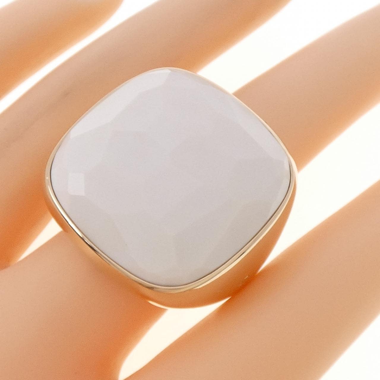 ポメラート ヴィクトリア リング