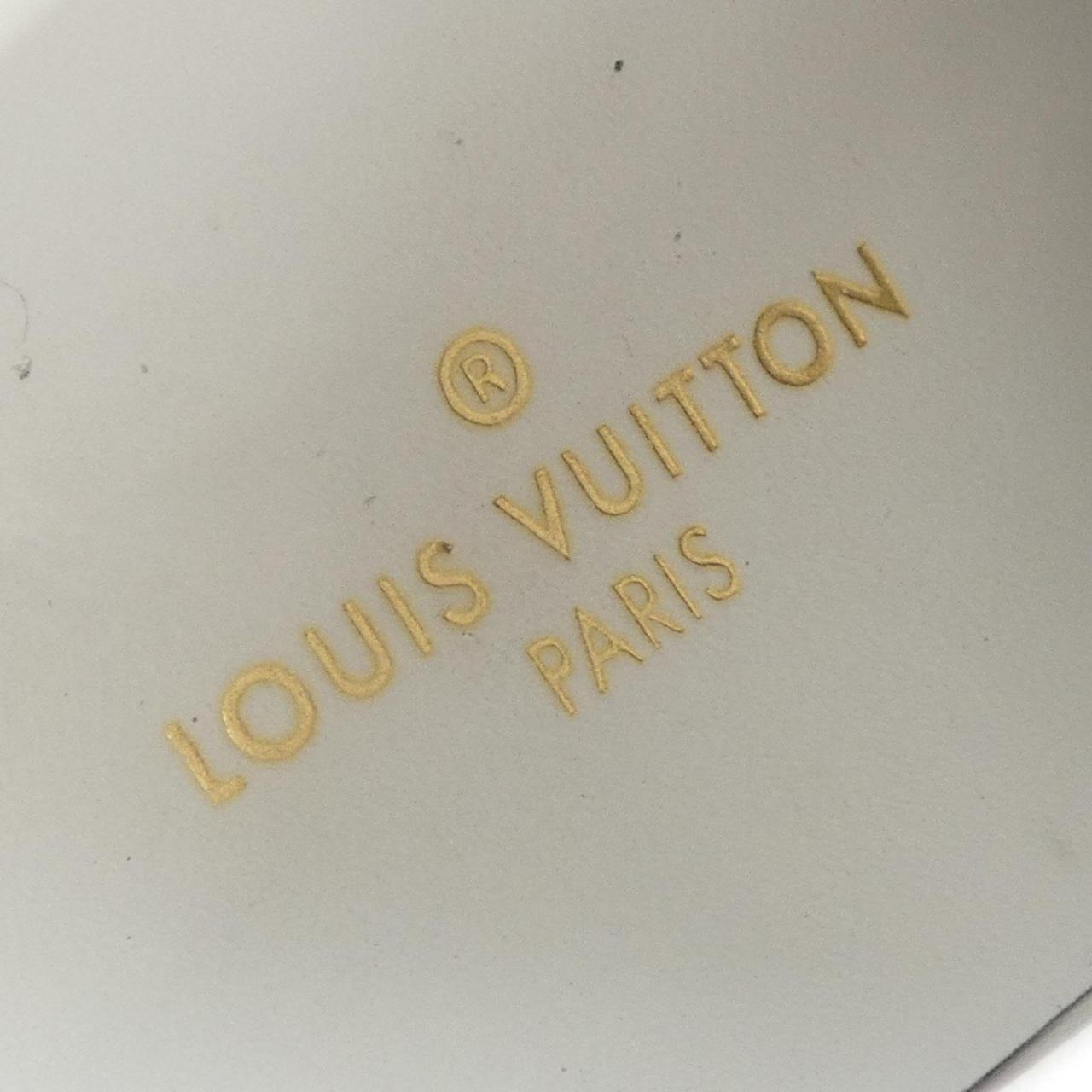 ルイヴィトン LOUIS VUITTON スニーカー