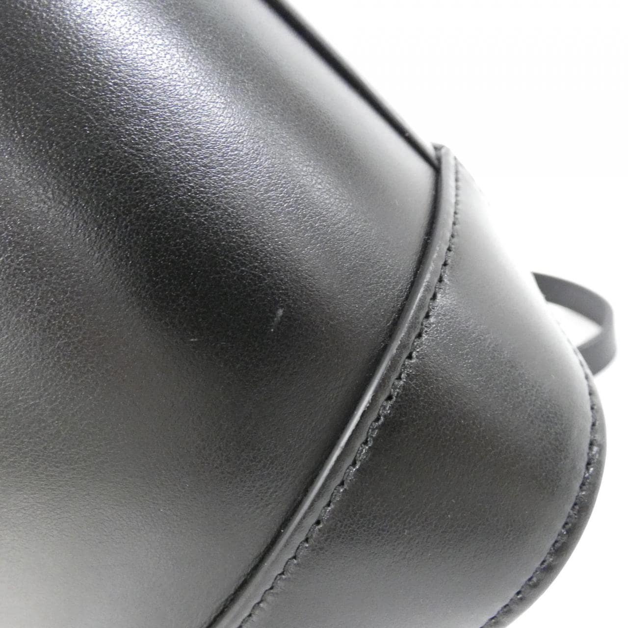 セリーヌ スモール バケット キュイル トリオンフ 113783DU3 ショルダーバッグ