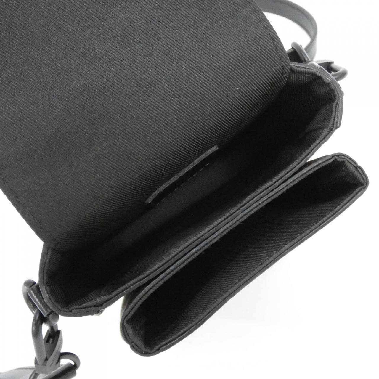 ルイヴィトン モノグラム マカサー Sロック ヴェルティカル ウエアラブル ウォレット M81522 ショルダーバッグ