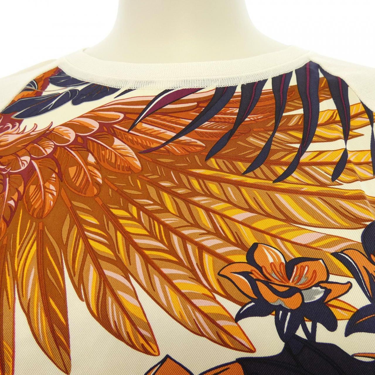 エルメス HERMES トップス