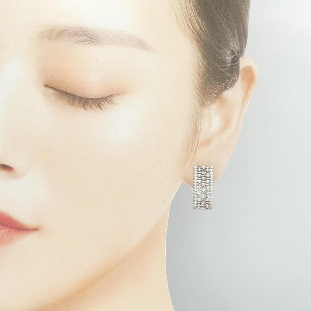 K18WG ダイヤモンド ピアス 1.28CT
