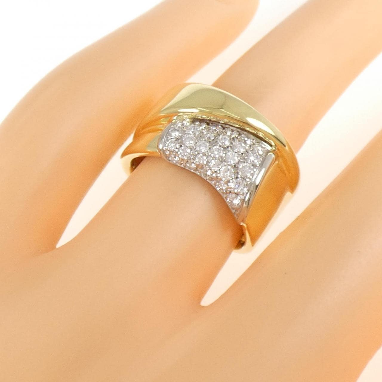 750YG/750WG パヴェ ダイヤモンド リング 0.58CT