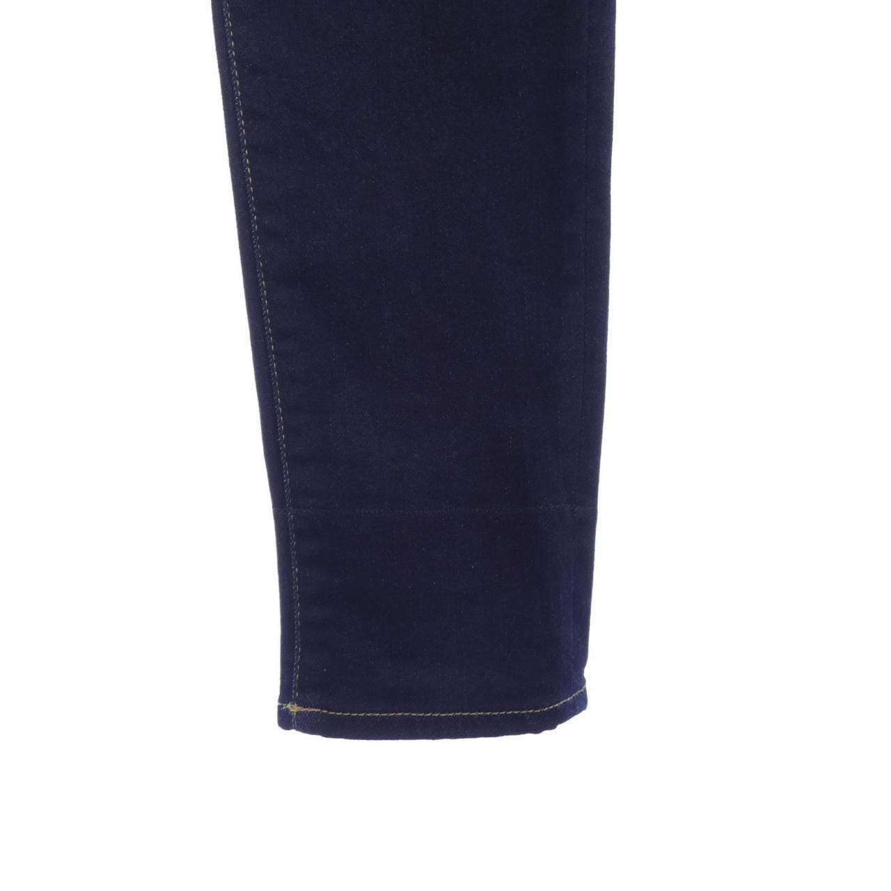 ブルーレーベルクレストブリッジ BLUE LABEL CRESTBRIDGE ジーンズ