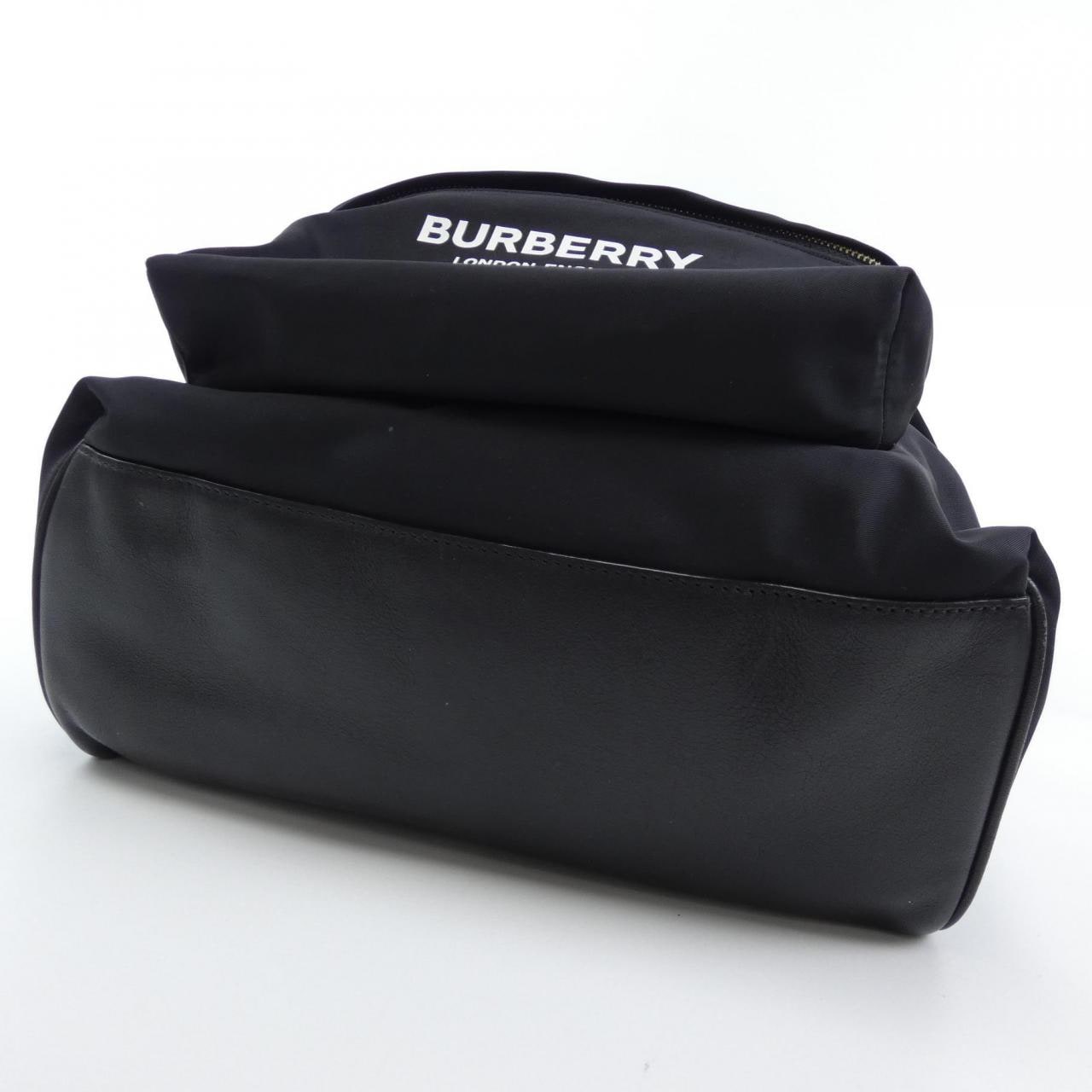 BURBERRY包