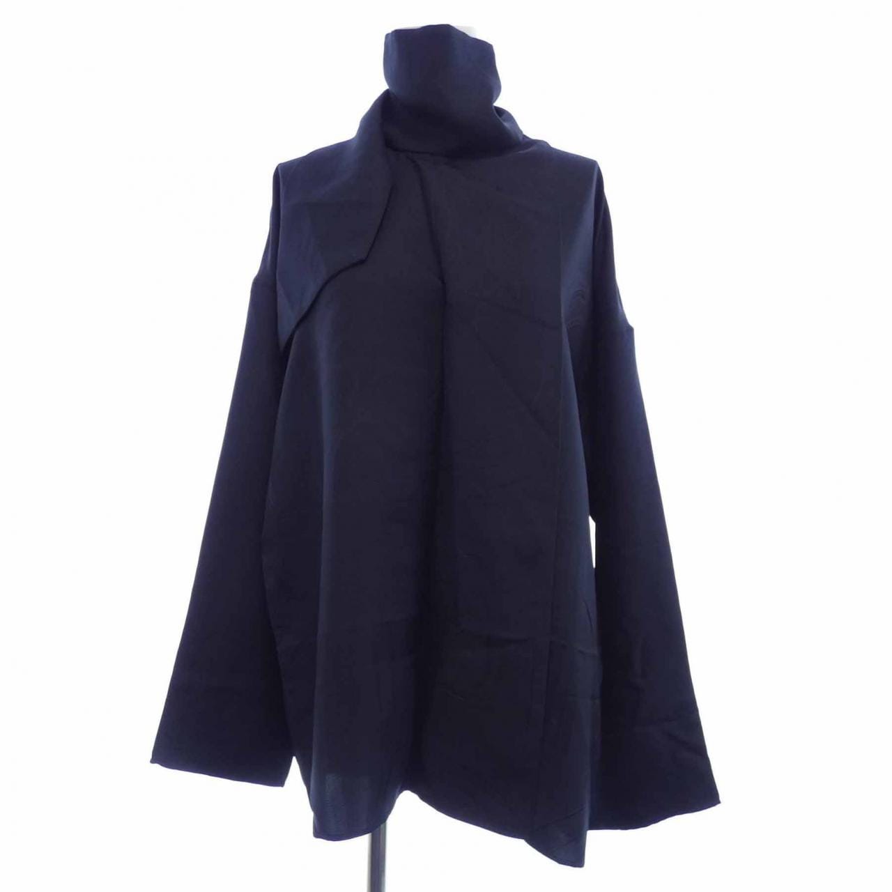 エルメス HERMES トップス