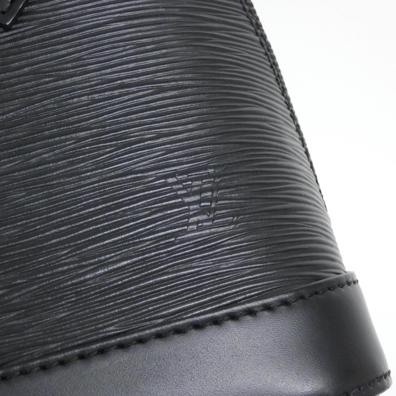 ルイヴィトン エピ アルマBB M24645 バッグ