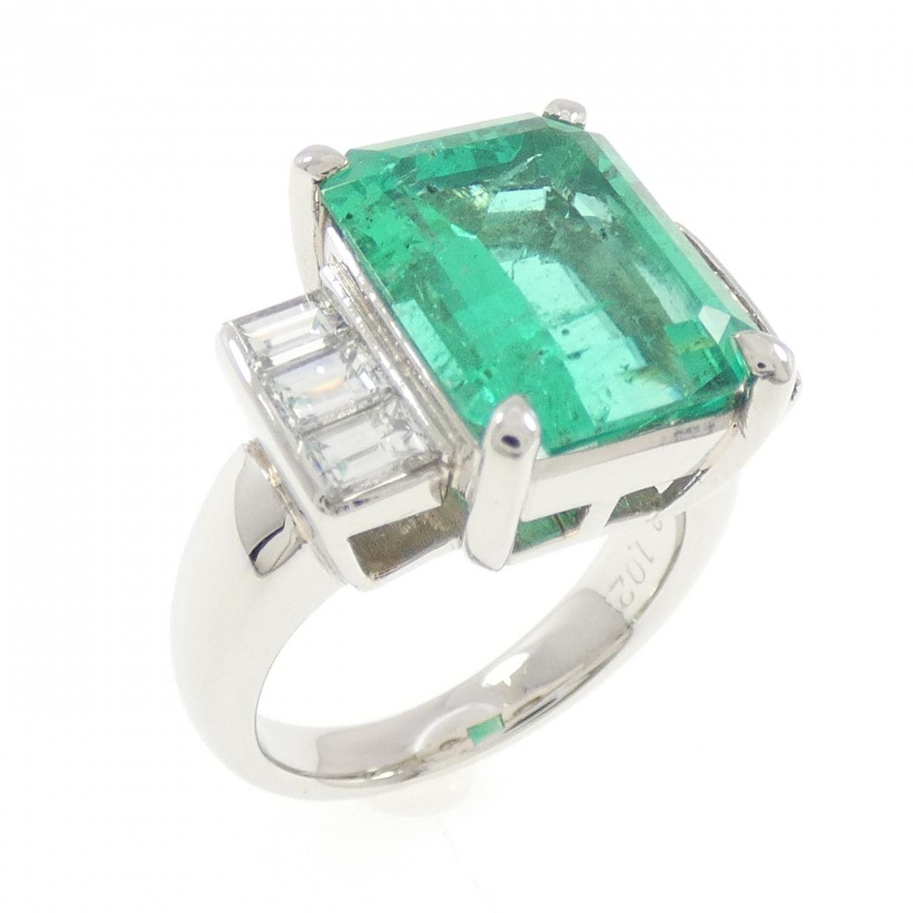 PT900 エメラルド リング 5.58CT コロンビア産