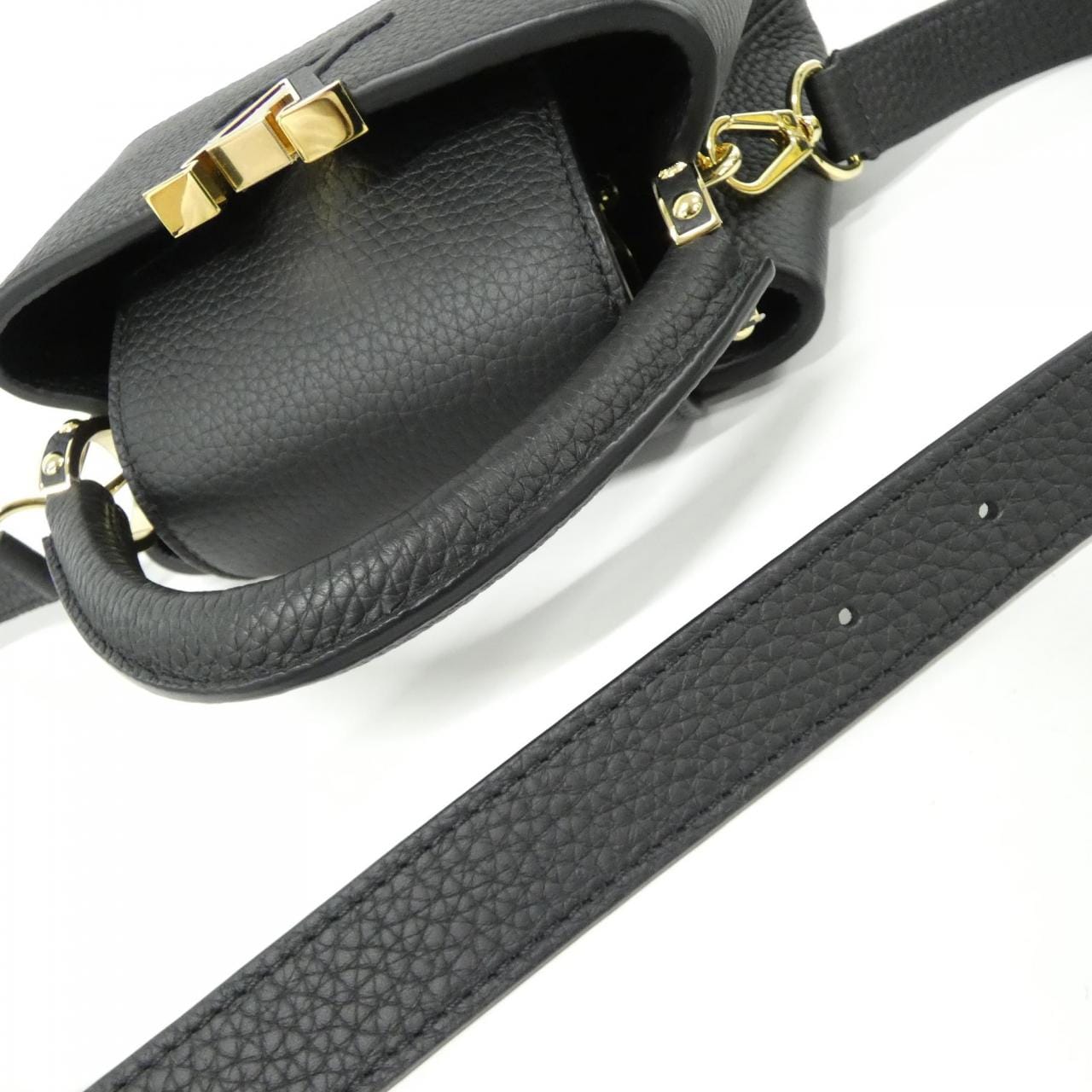 ルイヴィトン カプシーヌ MINI M24729 バッグ