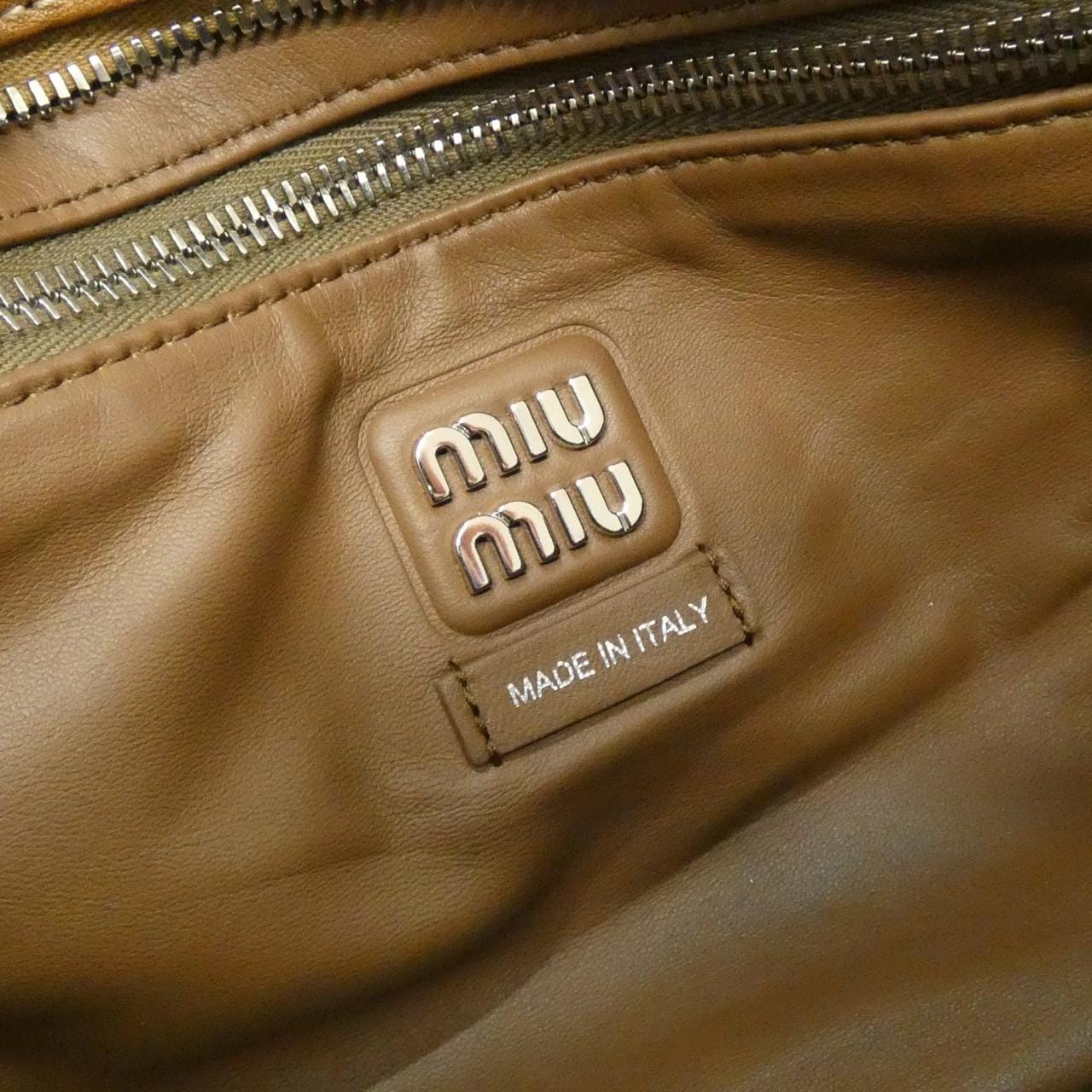 ミュウミュウ 5BB159 ショルダーバッグ