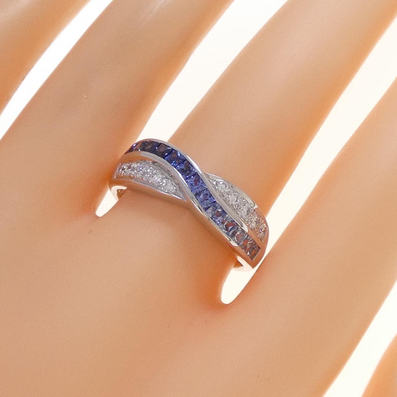 K18WG サファイヤ リング 1.04CT