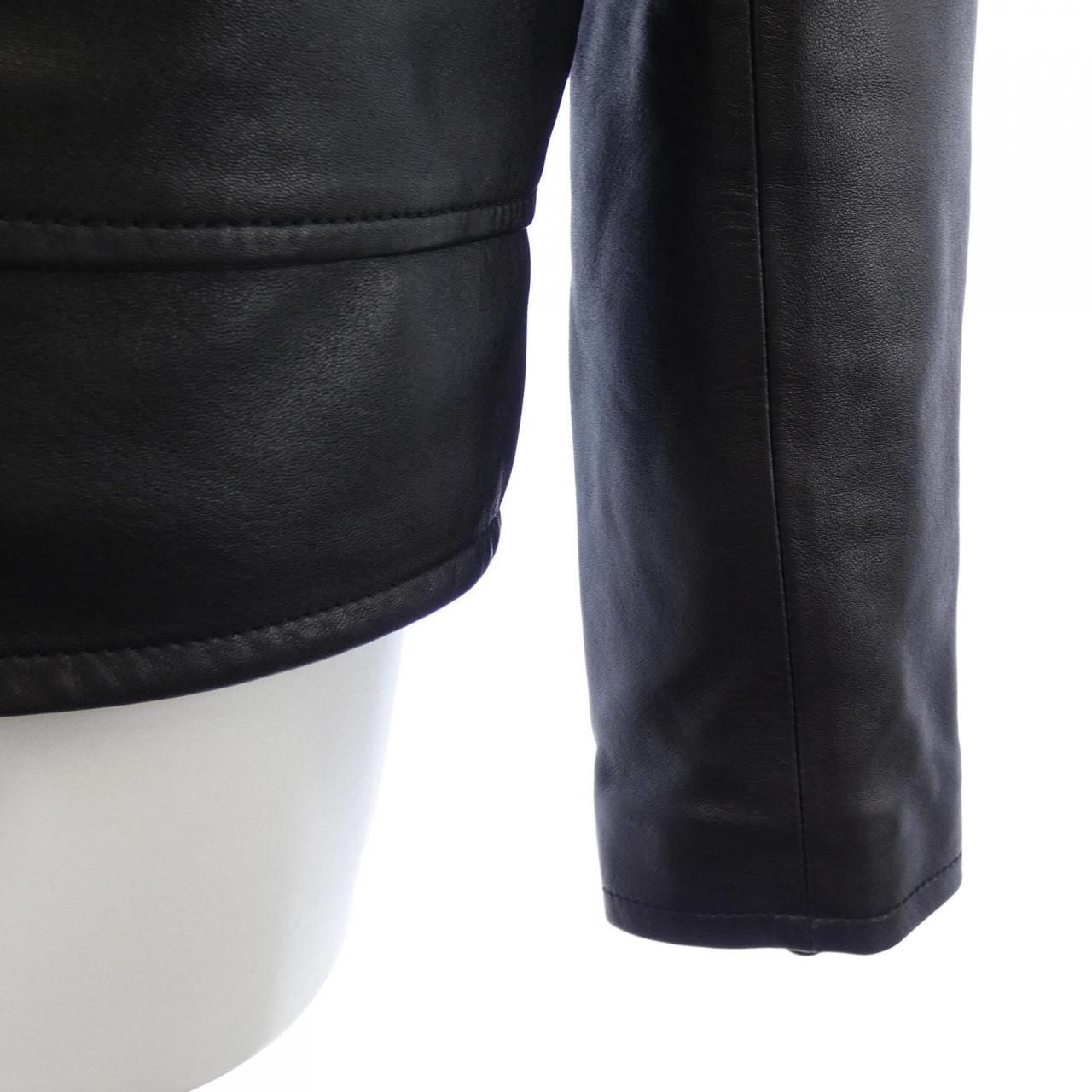 サンローラン SAINT LAURENT L01O　クラシックモーターサイクルジャケット 484284 Y5YA2 レザーライダースジャケット