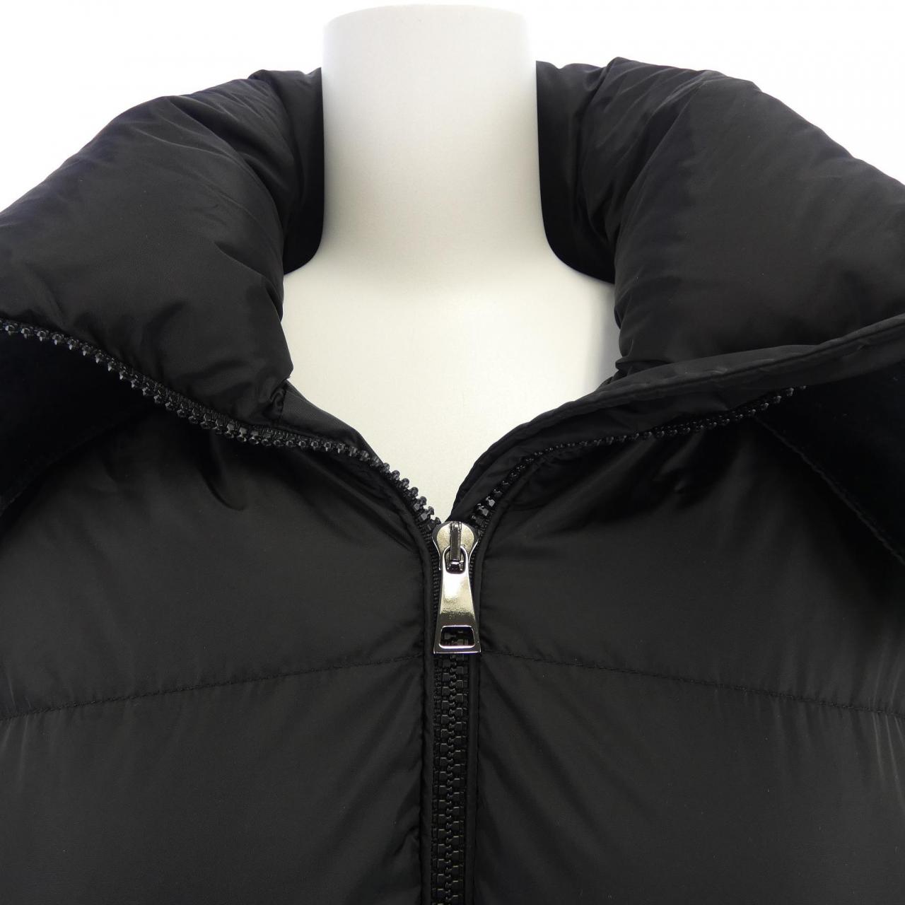 モンクレール MONCLER TIAC ダウンジャケット