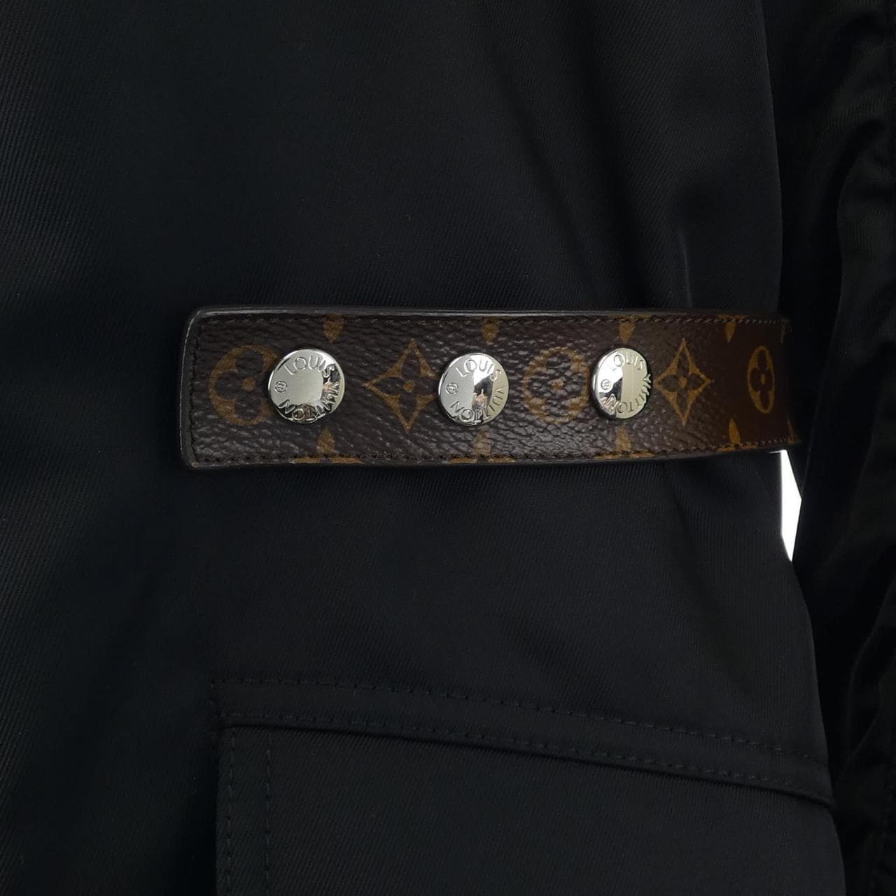 ルイヴィトン LOUIS VUITTON FJOW02XTQ コート