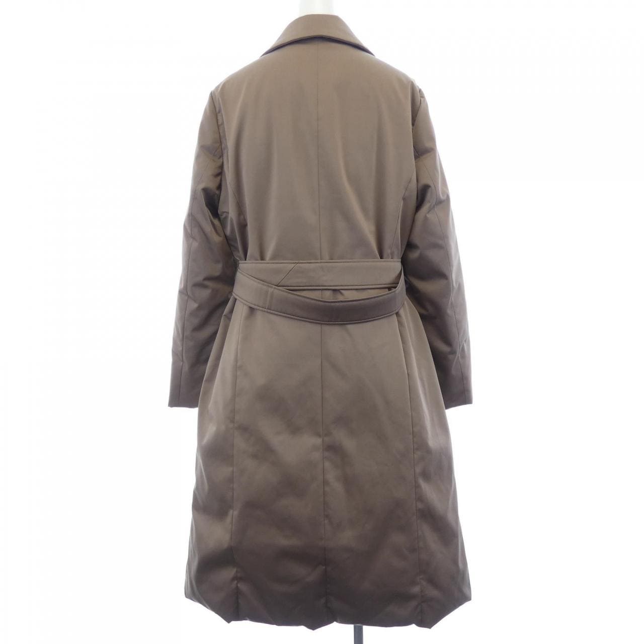 Aquascutum羽絨大衣