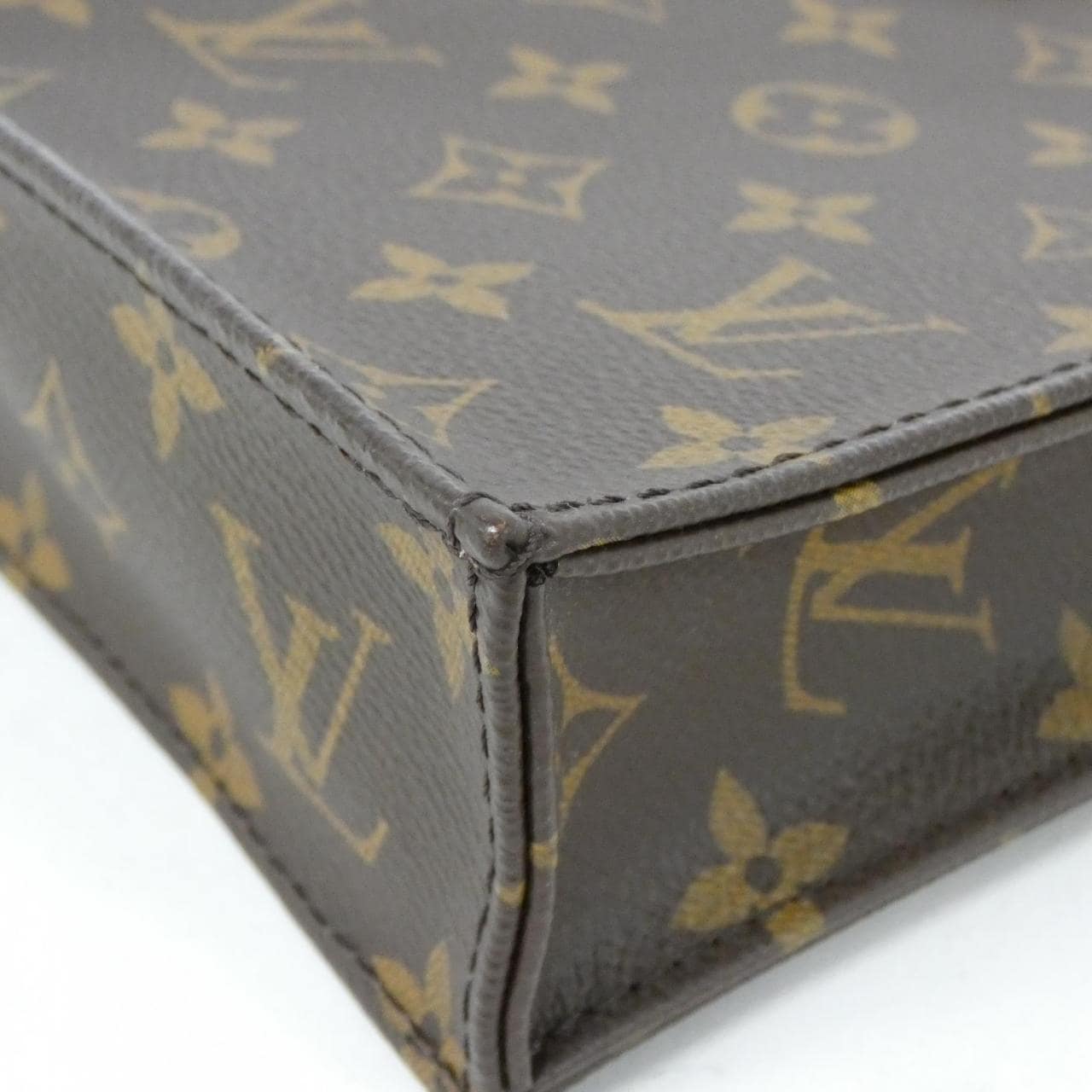 LOUIS VUITTON Monogram Petite Sac Plat M69442 包