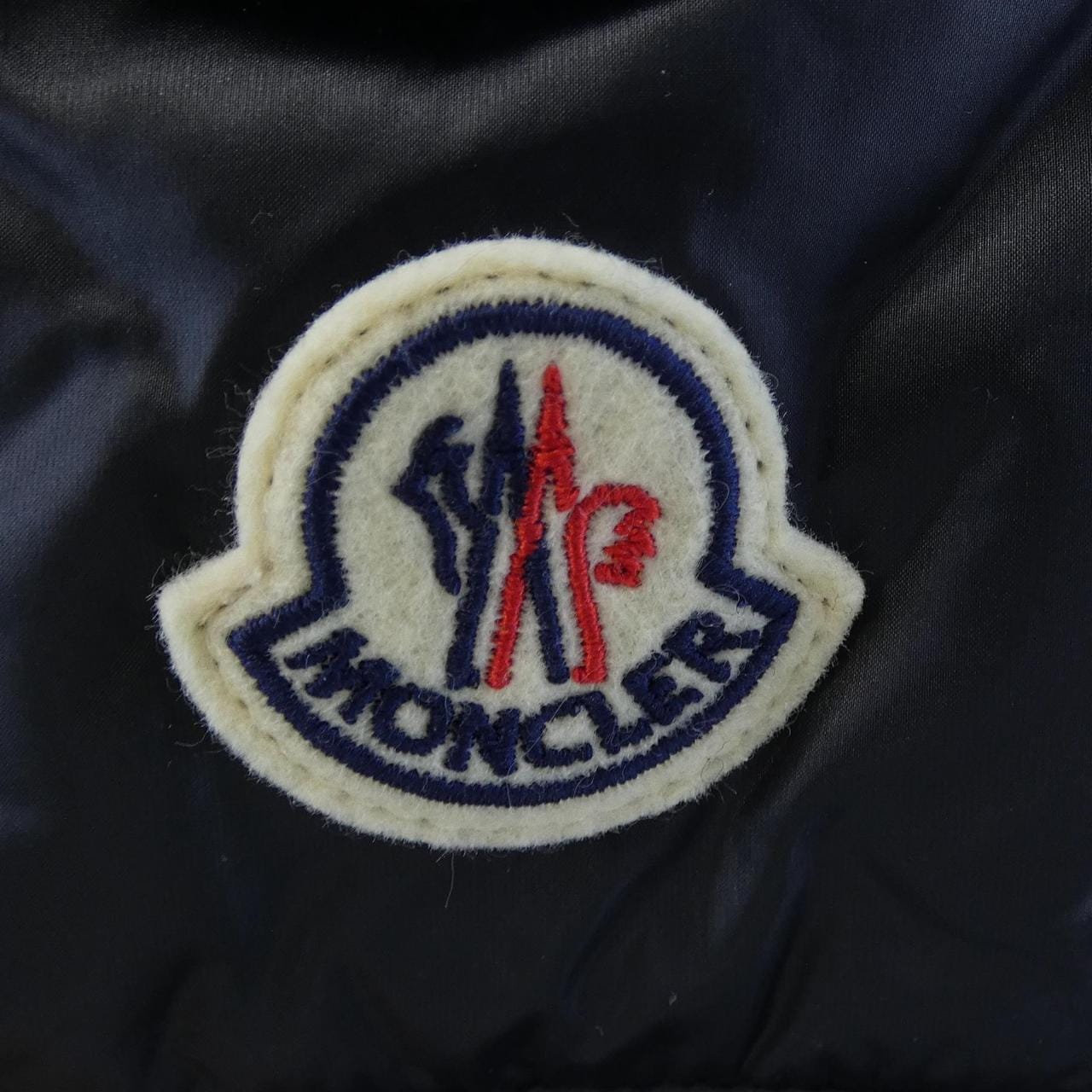 【新品】モンクレール MONCLER K20932F00013 ダウンジャケット
