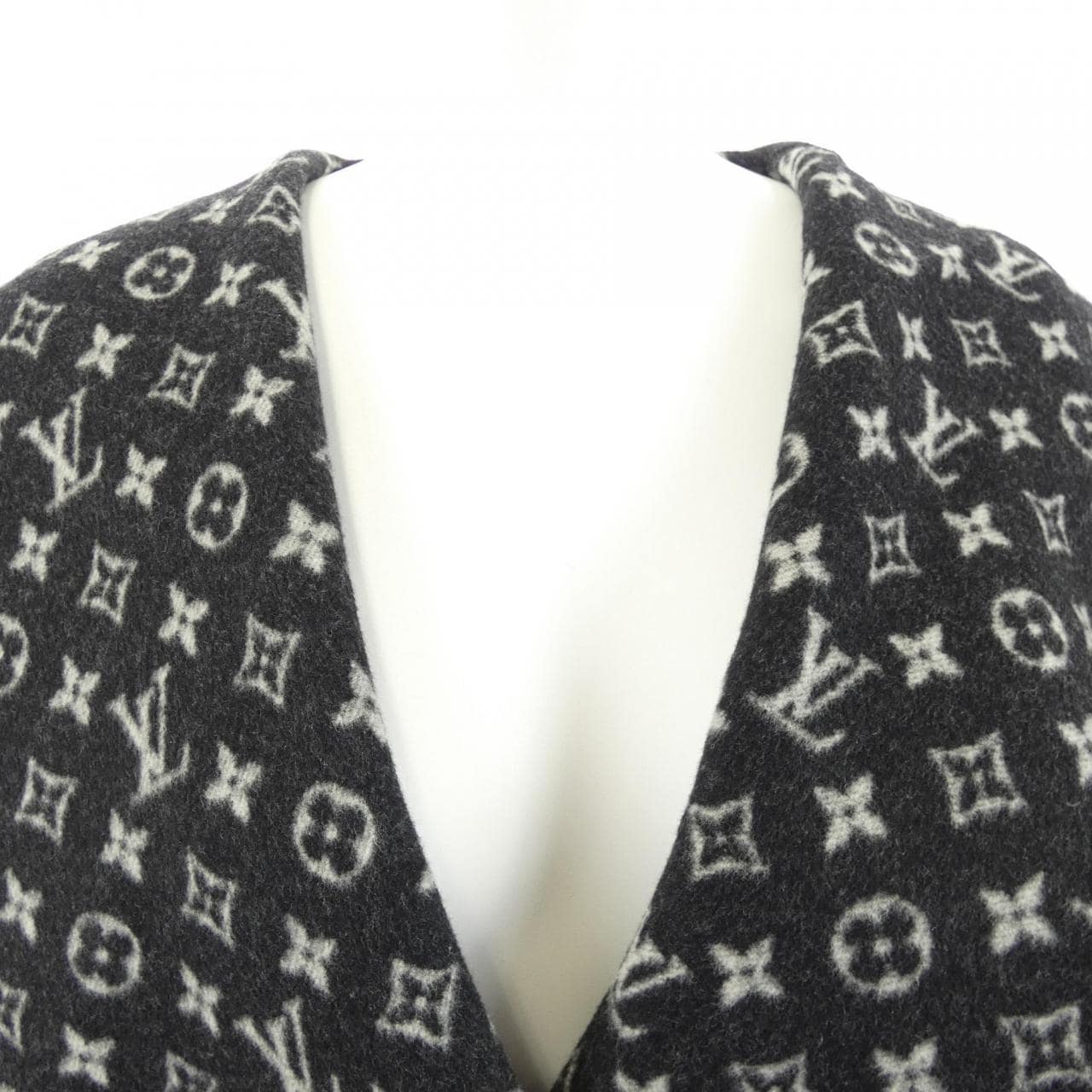 ルイヴィトン LOUIS VUITTON ベルテッドショートラップピーコート FMCO06QWE コート