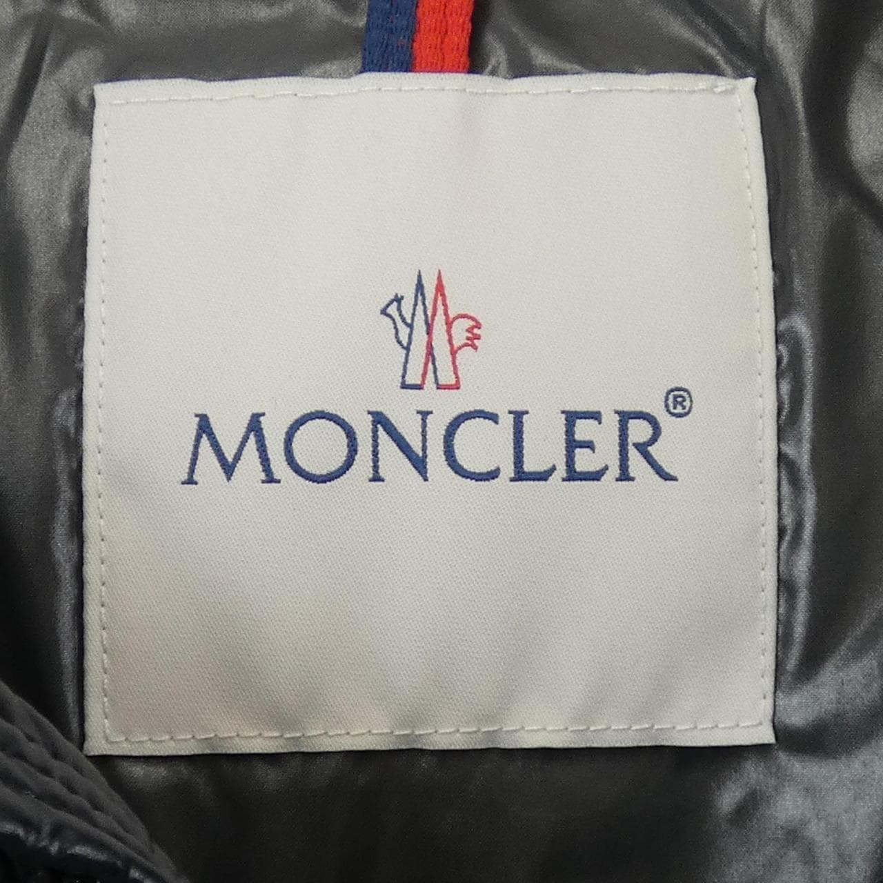 MONCLER蒙克勒羽绒服