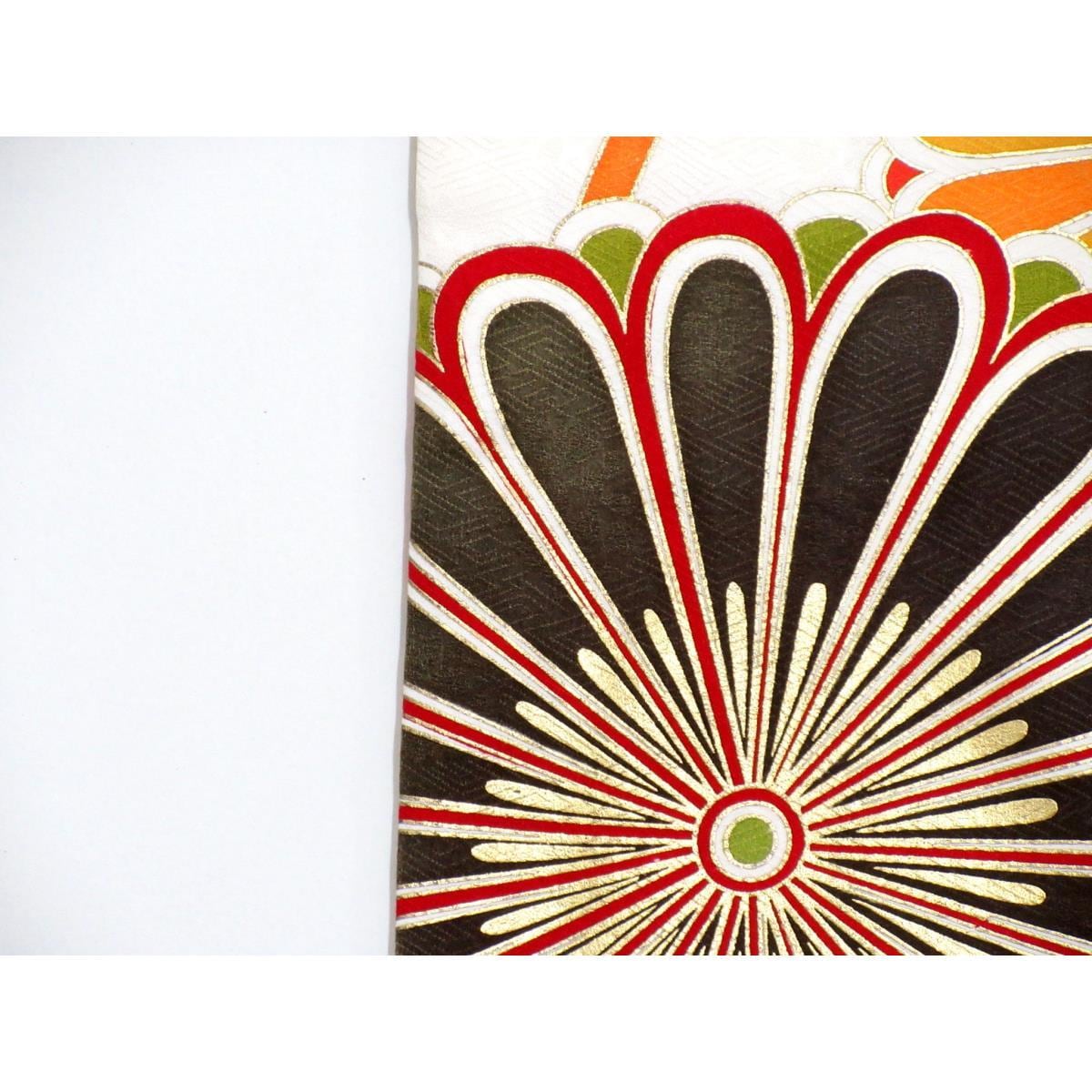 振袖　友禅金彩加工　刺繍入りボカシ染