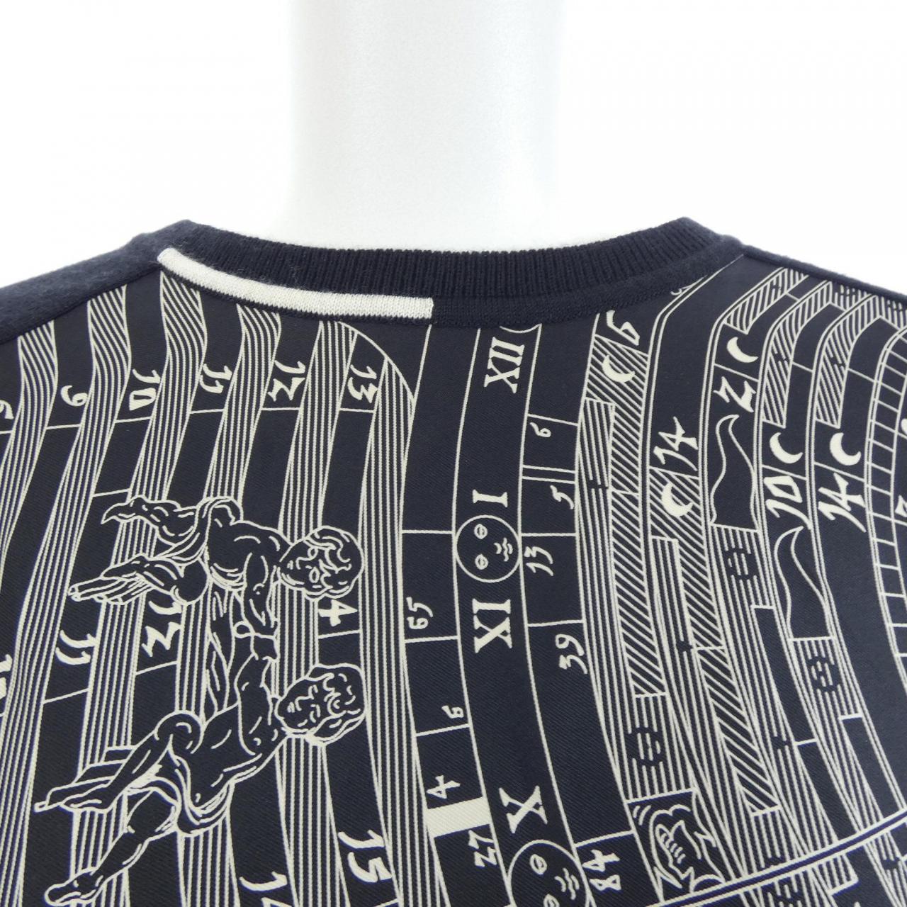 エルメス HERMES トップス