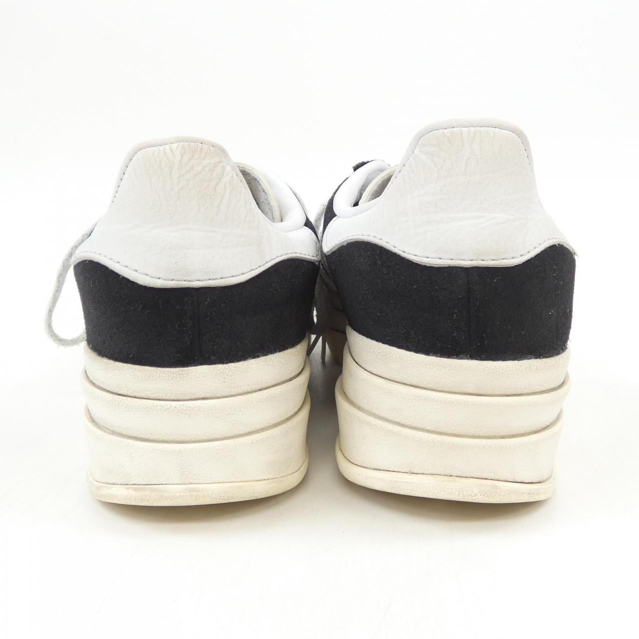 アディダス ADIDAS HQ6912 スニーカー