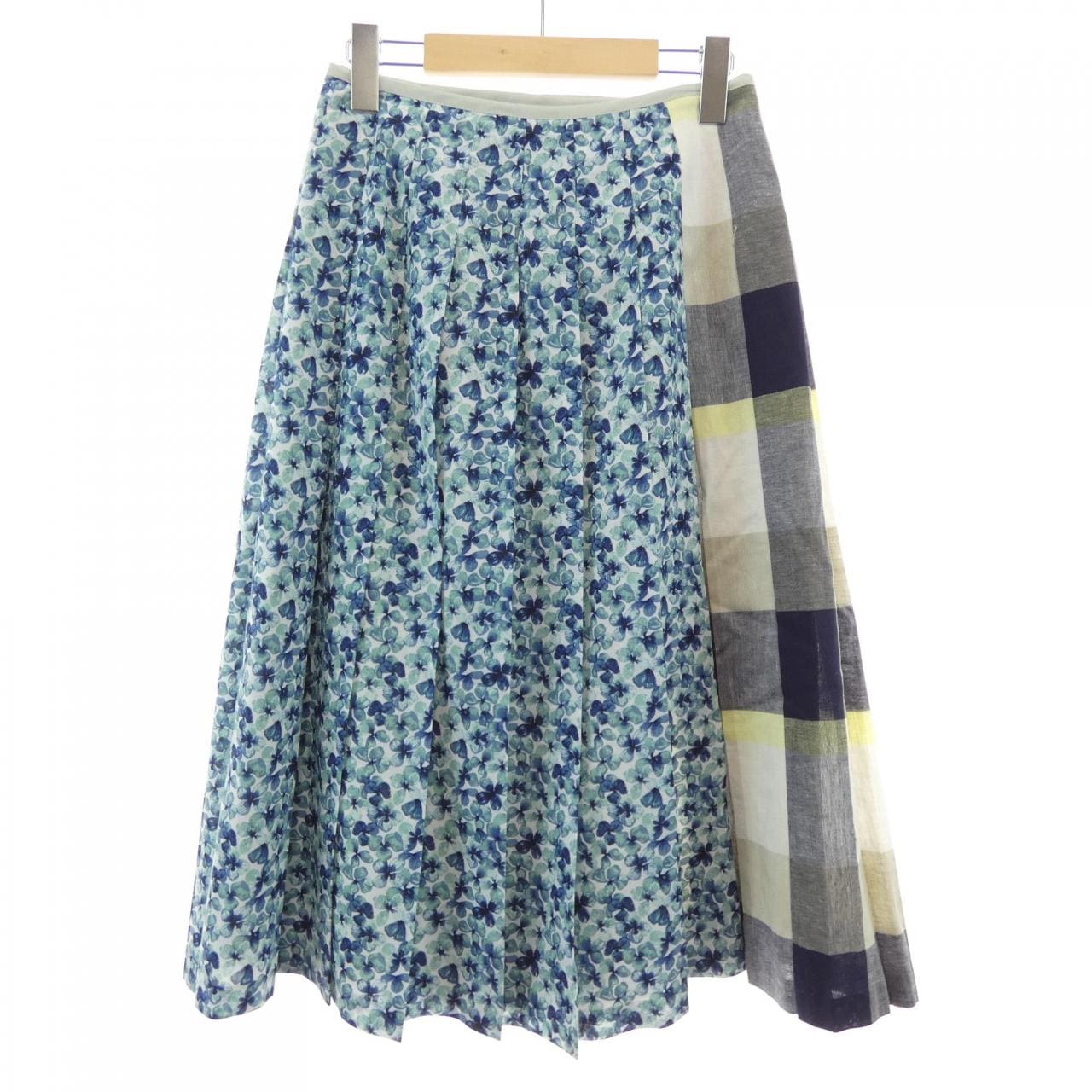 ブルーレーベルクレストブリッジ BLUE LABEL CRESTBRIDGE スカート