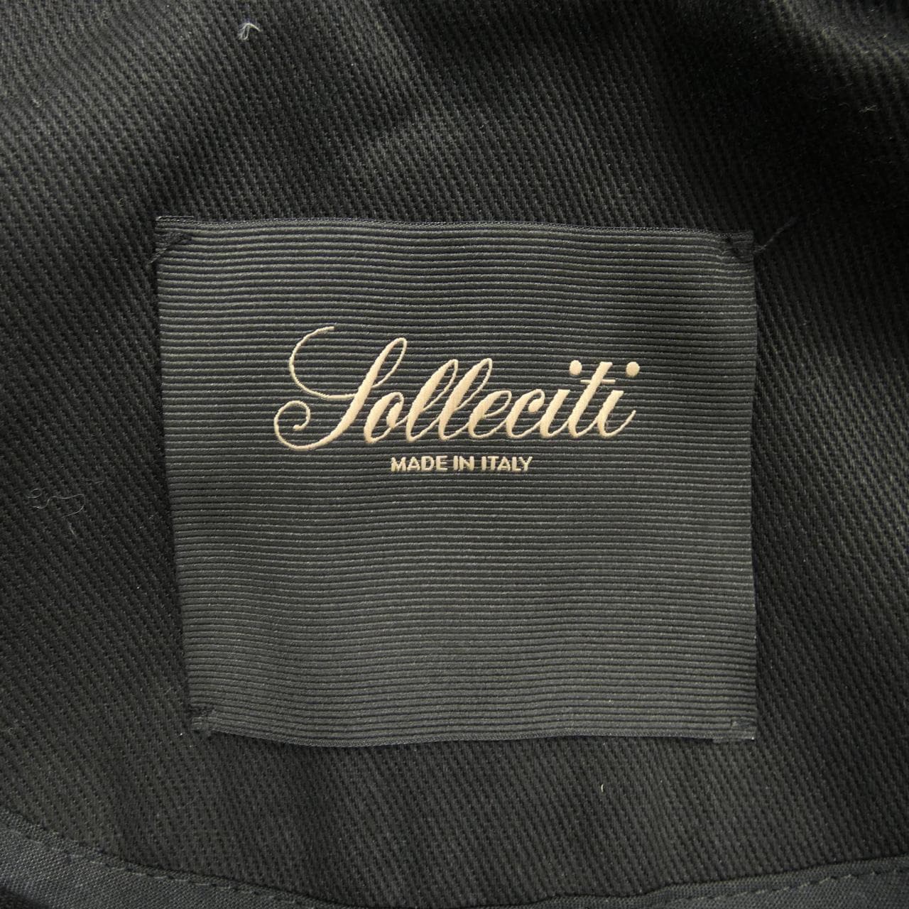 SOLLECITI コート