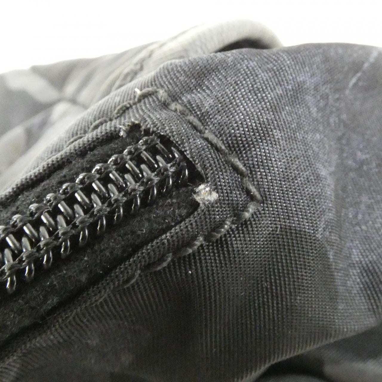 プラダ VA0991 ショルダーバッグ