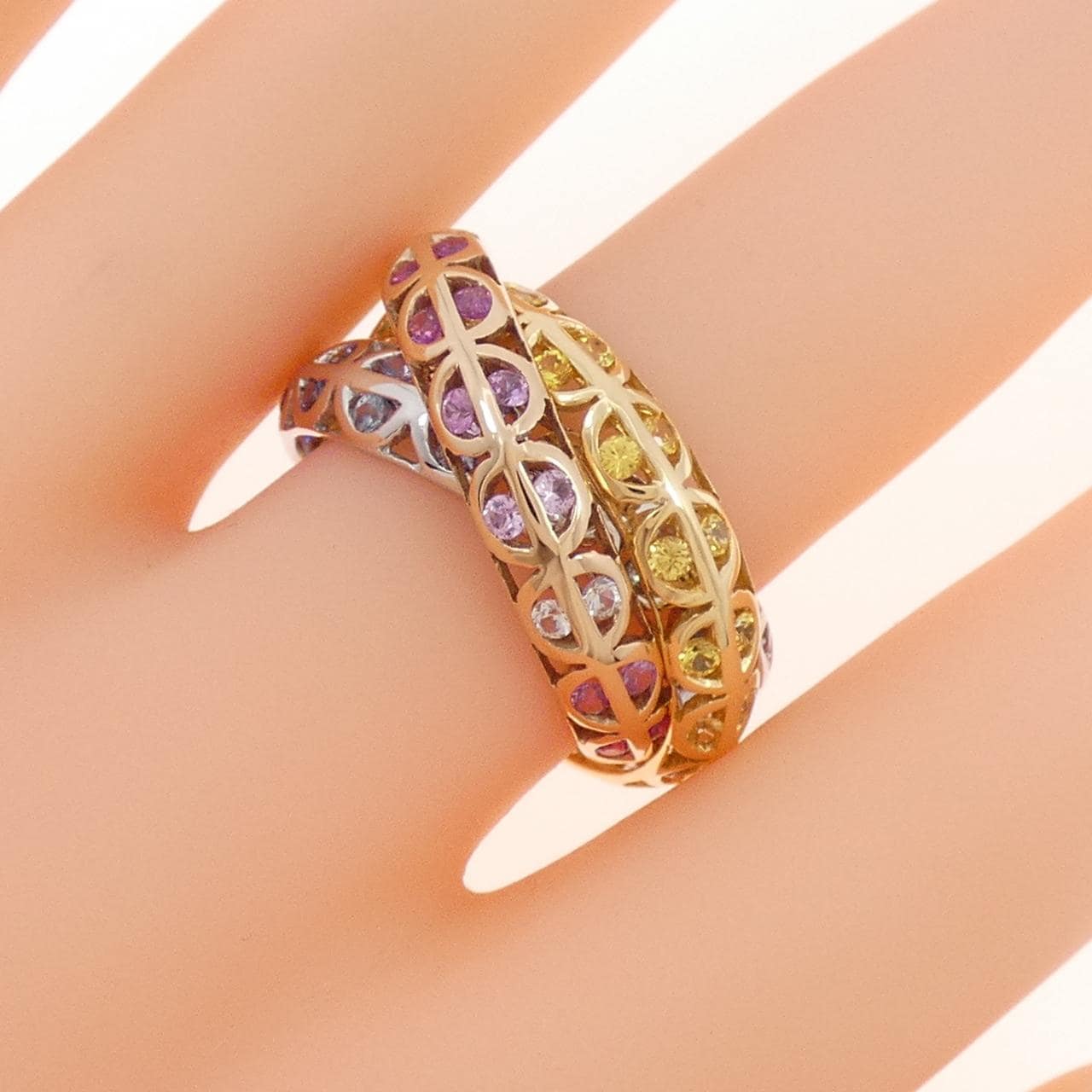 750スリーカラー サファイヤ リング 2.88CT