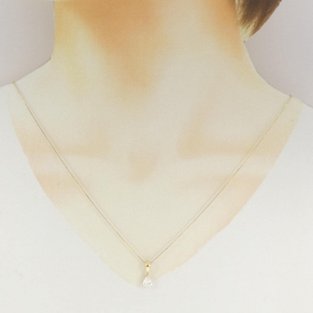K18YG ダイヤモンド ネックレス 0.701CT F SI1 ペアシェイプ