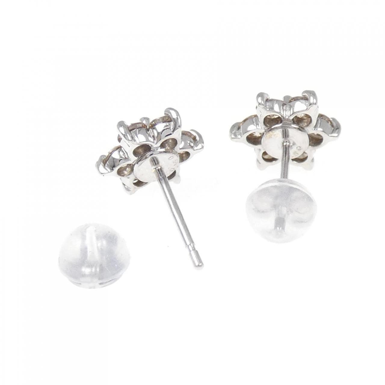 K18WG フラワー ダイヤモンド ピアス 1.00CT