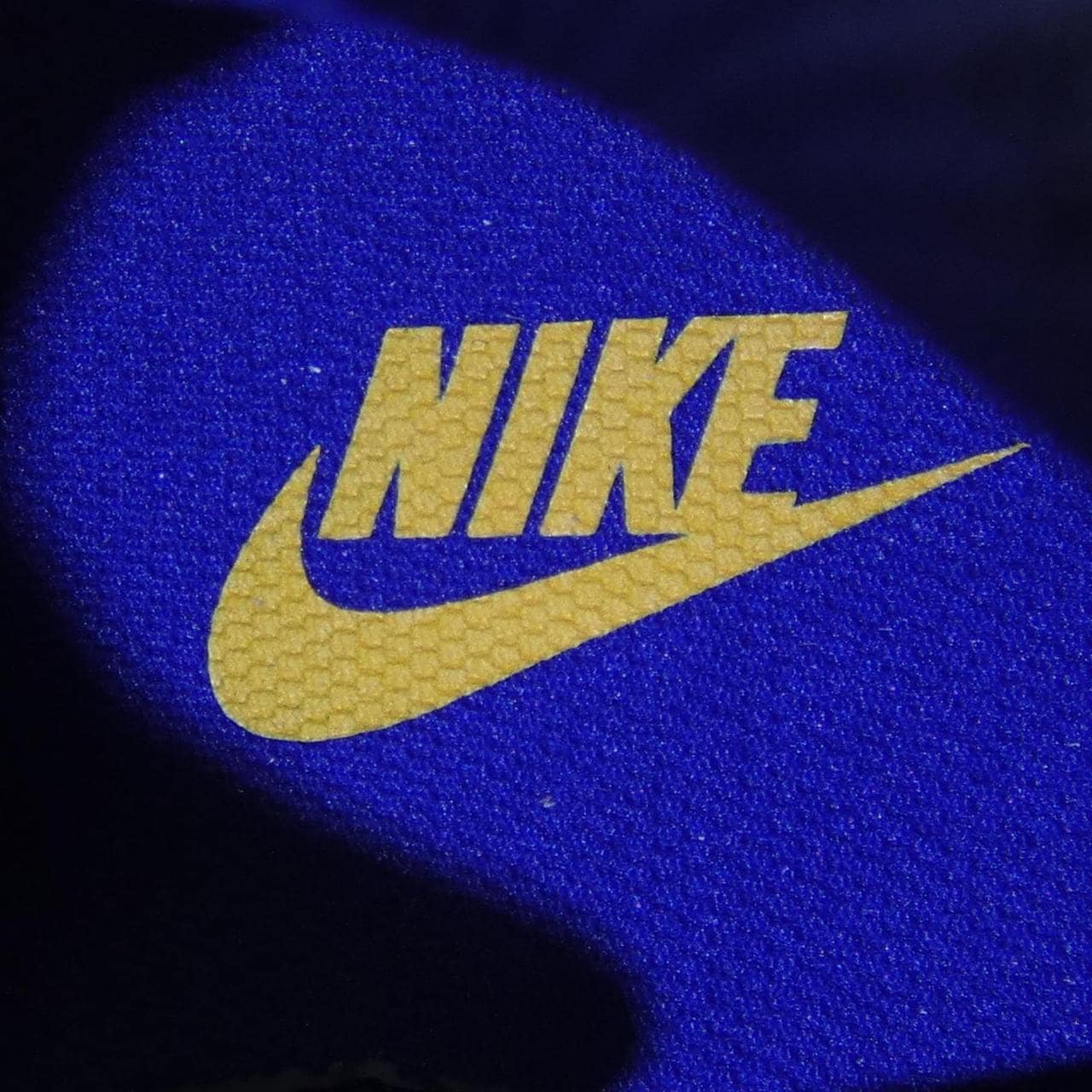 ナイキ NIKE BQ4212-102 スニーカー