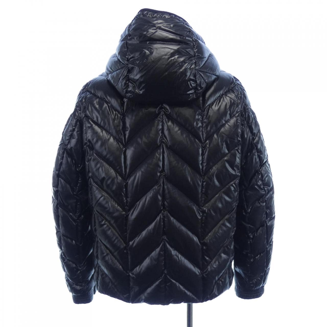 モンクレール MONCLER ダウンジャケット