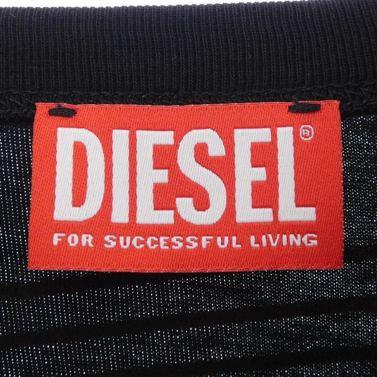 ディーゼル DIESEL Tシャツ
